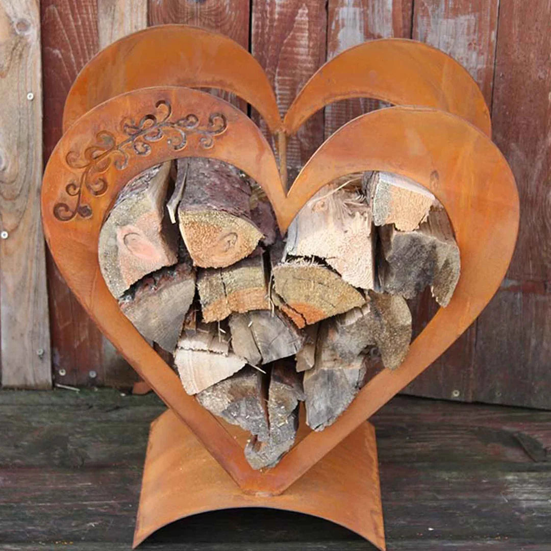 Herz-Holzregal aus Rost Metall, Edelrost Kaminholzregal - Deko für Garten und Haus