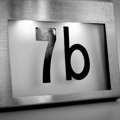 Solar Hausnummer mit LED-Beleuchtung – Edelstahl