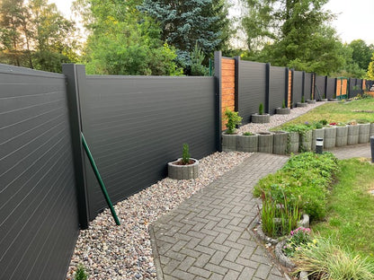 Schweng Zaun mit Nut & Feder Paneelen (ohne Abstand)